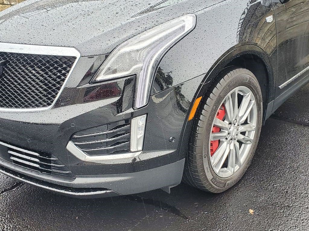 Certified 2026 Cadillac XT5 Sportv w/ LPO, Floor Liner Package AWD/4WD image 11