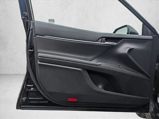 Used 2023 Toyota Camry LE image 10