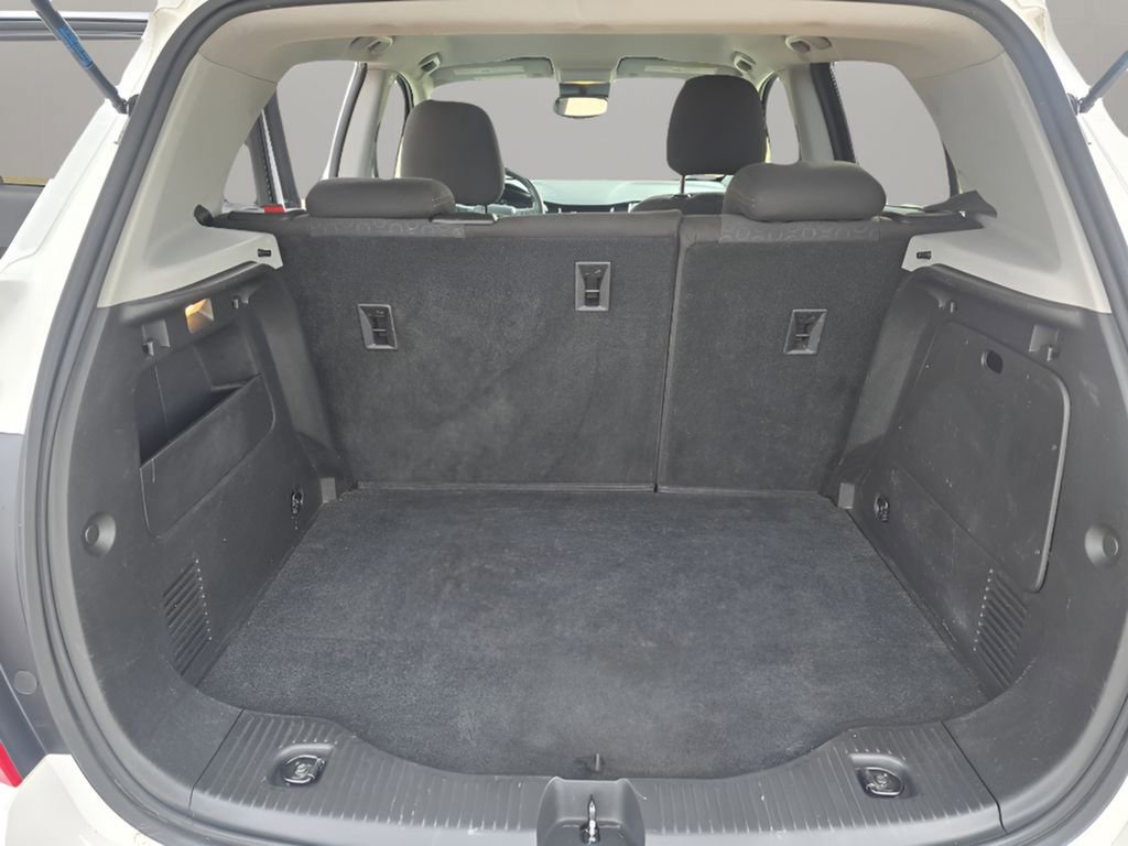 Used 2020 Chevrolet Trax LS w/ Tint and Cruise Package image 29