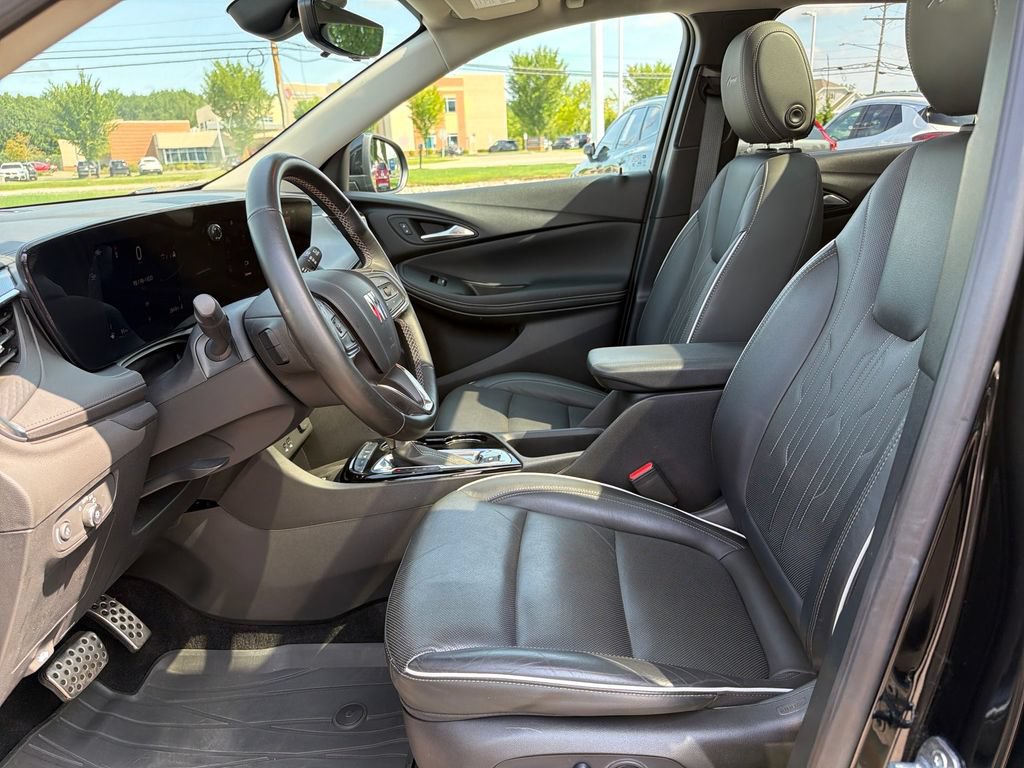 Certified 2024 Buick Encore GX Avenir w/ Avenir Technology Package AWD/4WD image 11