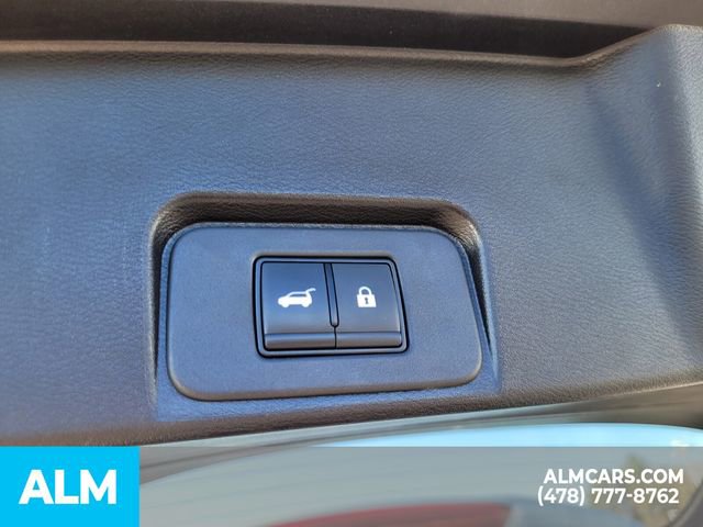 Used 2024 Nissan Rogue SV image 12