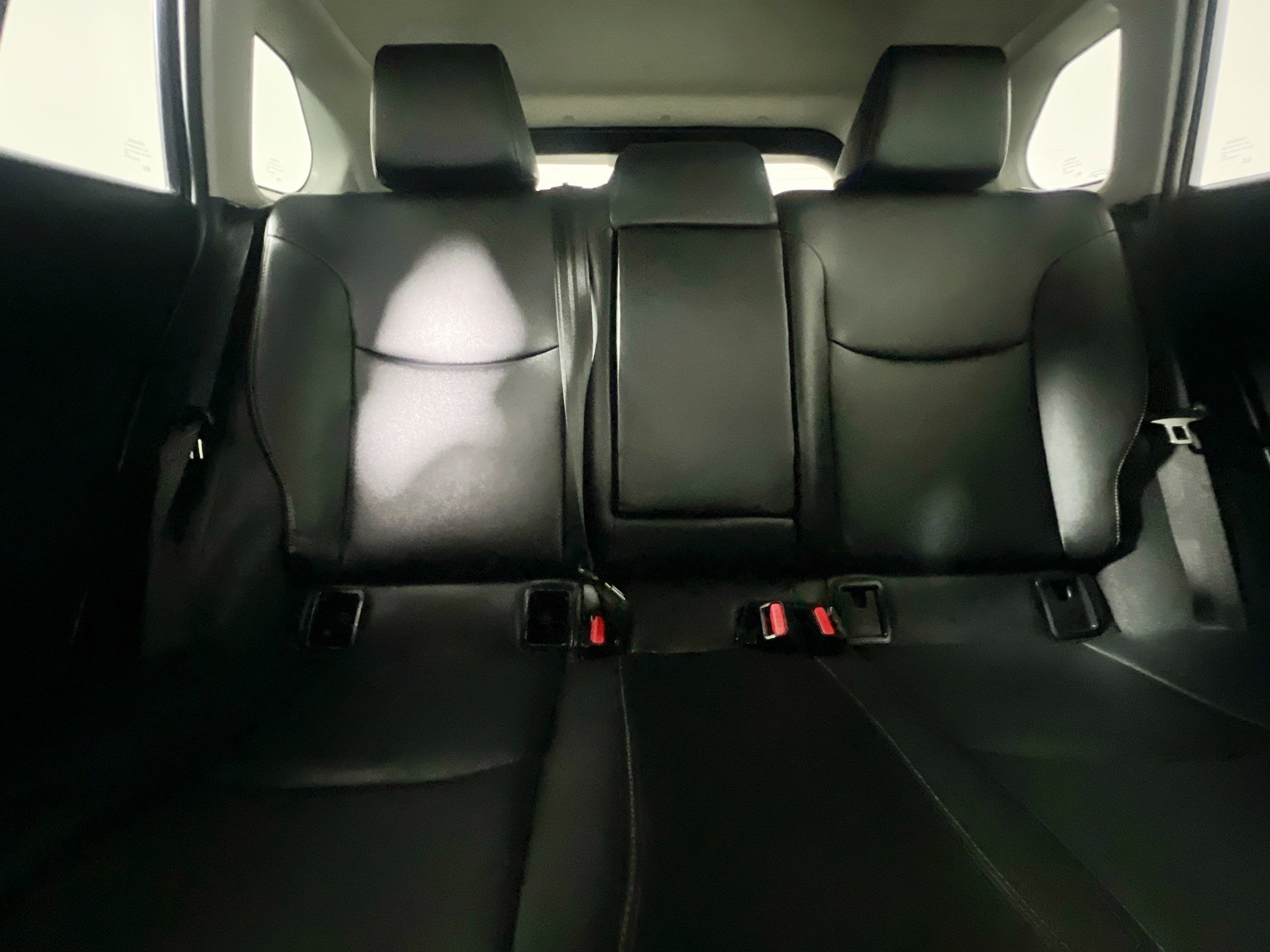 Used 2024 Toyota Corolla Cross XLE image 32