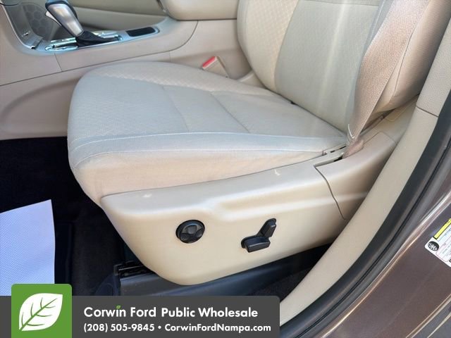 Used 2018 Jeep Grand Cherokee Laredo image 25