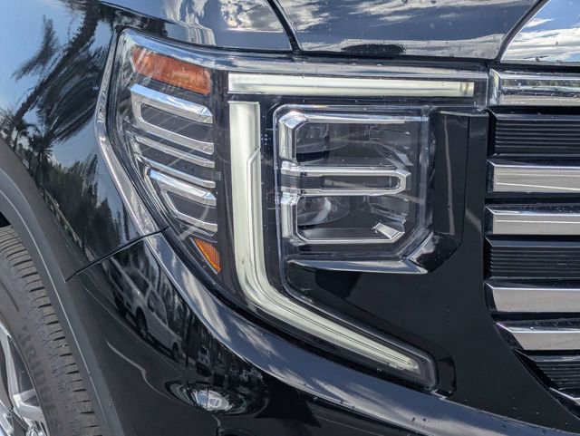 Used 2023 GMC Sierra 1500 SLT w/ SLT Premium Package image 9