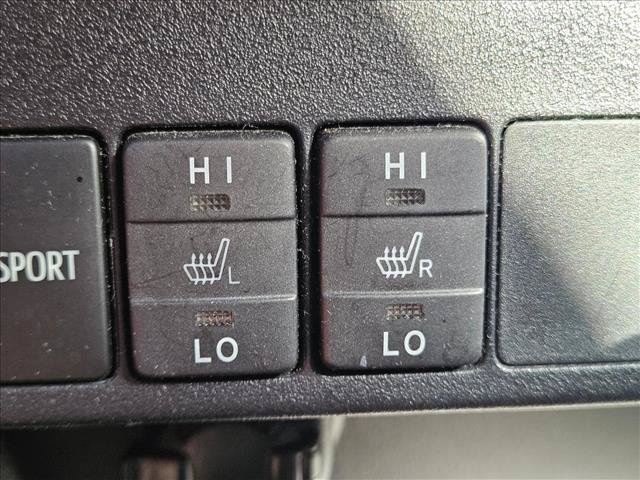 Used 2016 Toyota RAV4 Limited w/ Advanced Technology Package FWD image 13