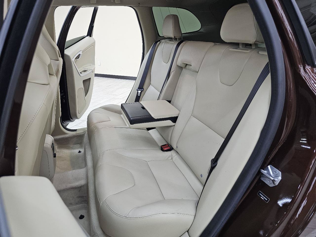 Used 2015 Volvo XC60 T5 Premier FWD image 25