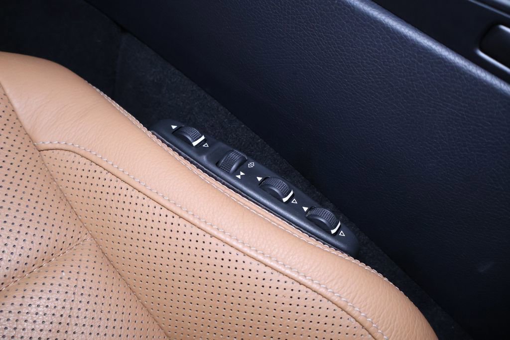 Used 2017 Mercedes-Benz E 400 4MATIC Coupe image 16