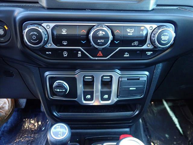 Used 2023 Jeep Wrangler Sport S image 17