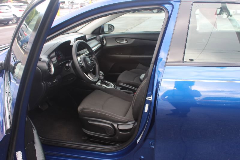 Used 2021 Kia Forte LXS image 10