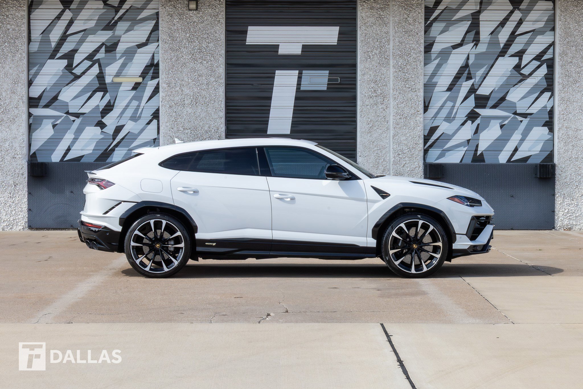 Used 2024 Lamborghini Urus S image 17