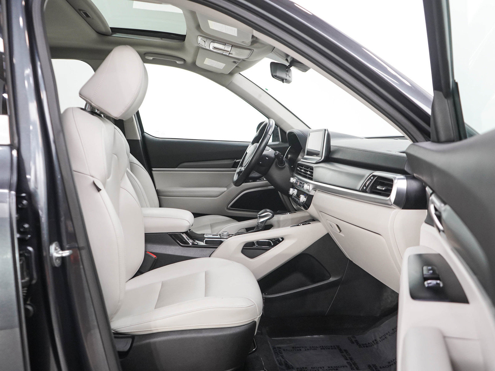 Used 2022 Kia Telluride S AWD/4WD image 11
