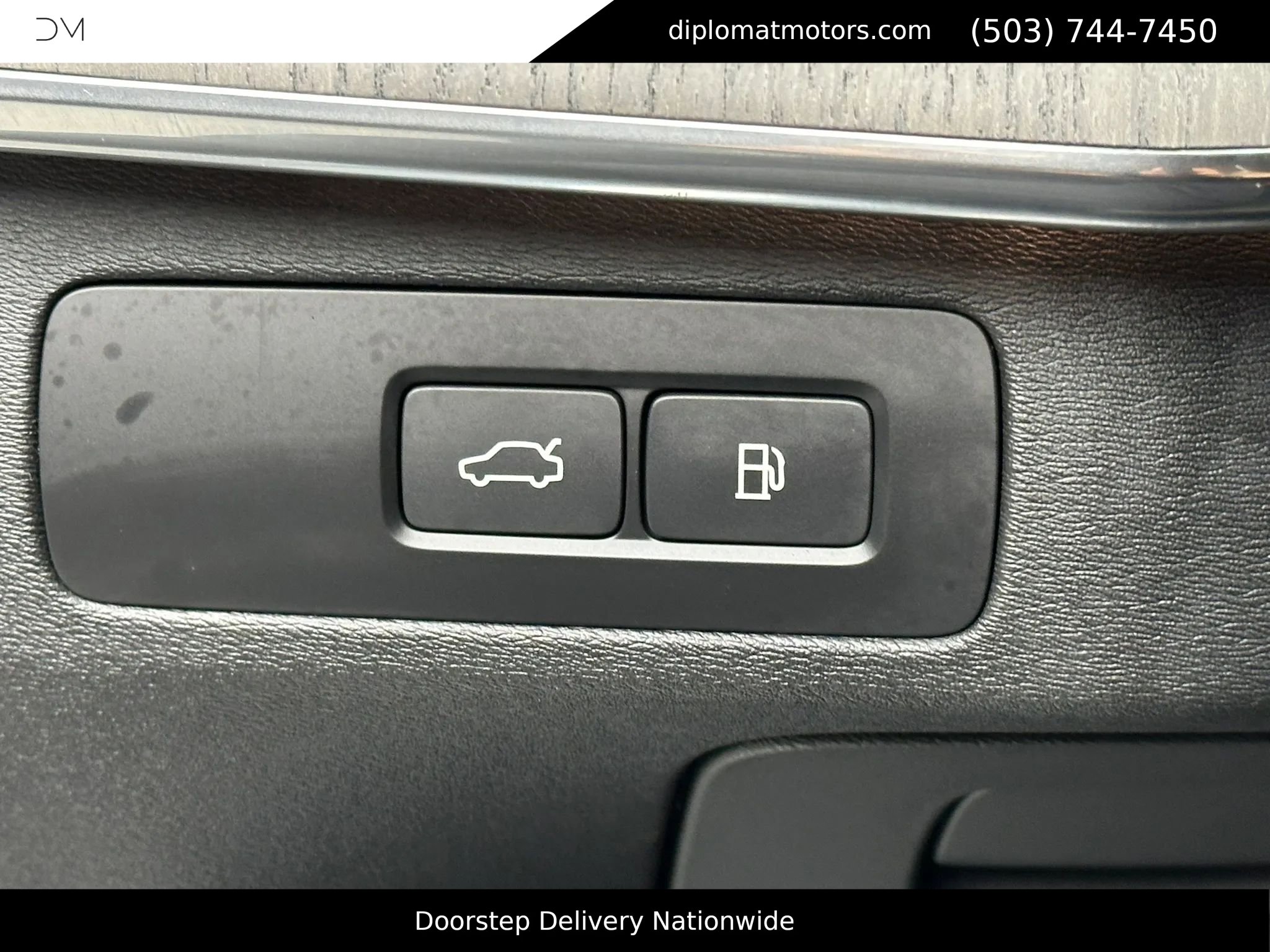 Used 2024 Volvo XC90 T8 Ultimate w/ Protection Package Premier image 35