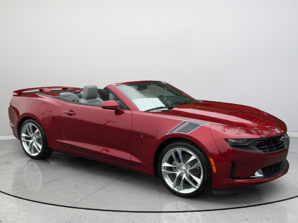 Used 2024 Chevrolet Camaro LT w/ Design Package 1 RWD image 3