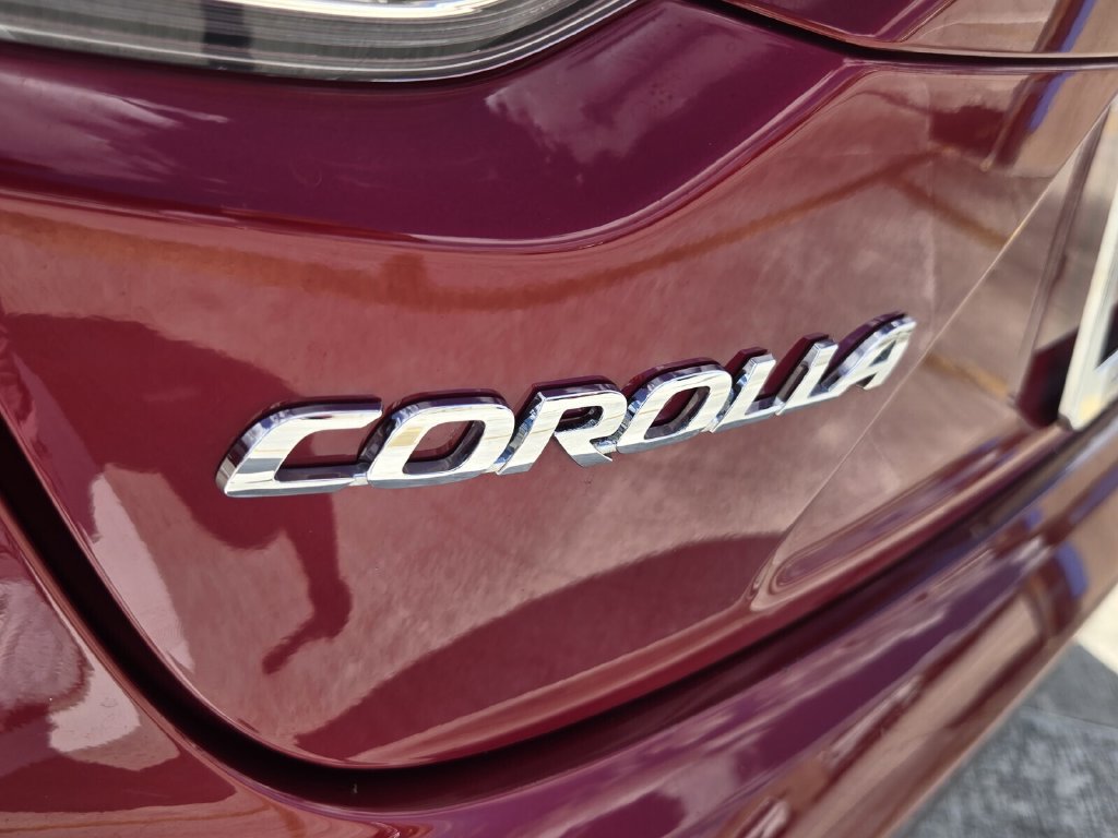 Used 2024 Toyota Corolla LE FWD image 15