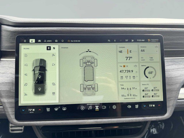 Used 2022 Rivian R1T Adventure image 34