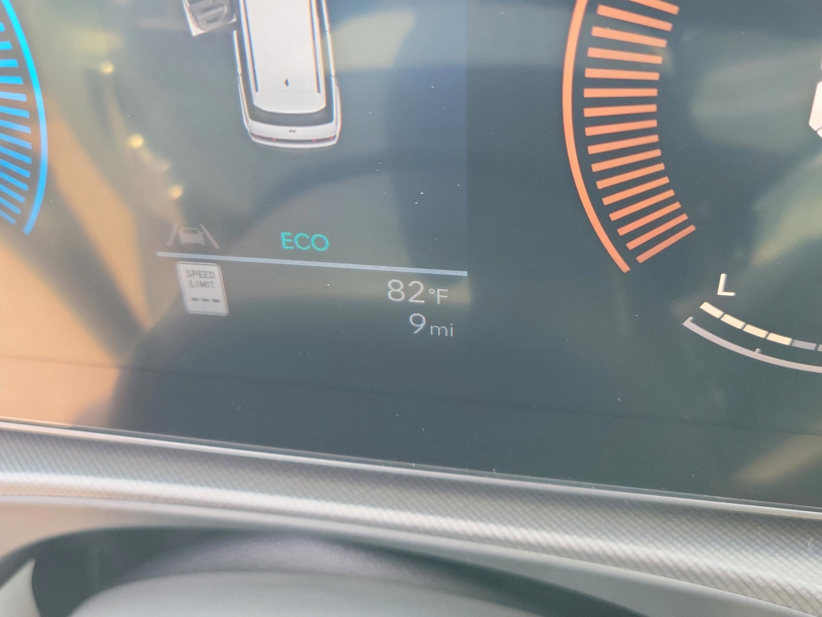 New 2026 Hyundai Santa Fe SE image 24