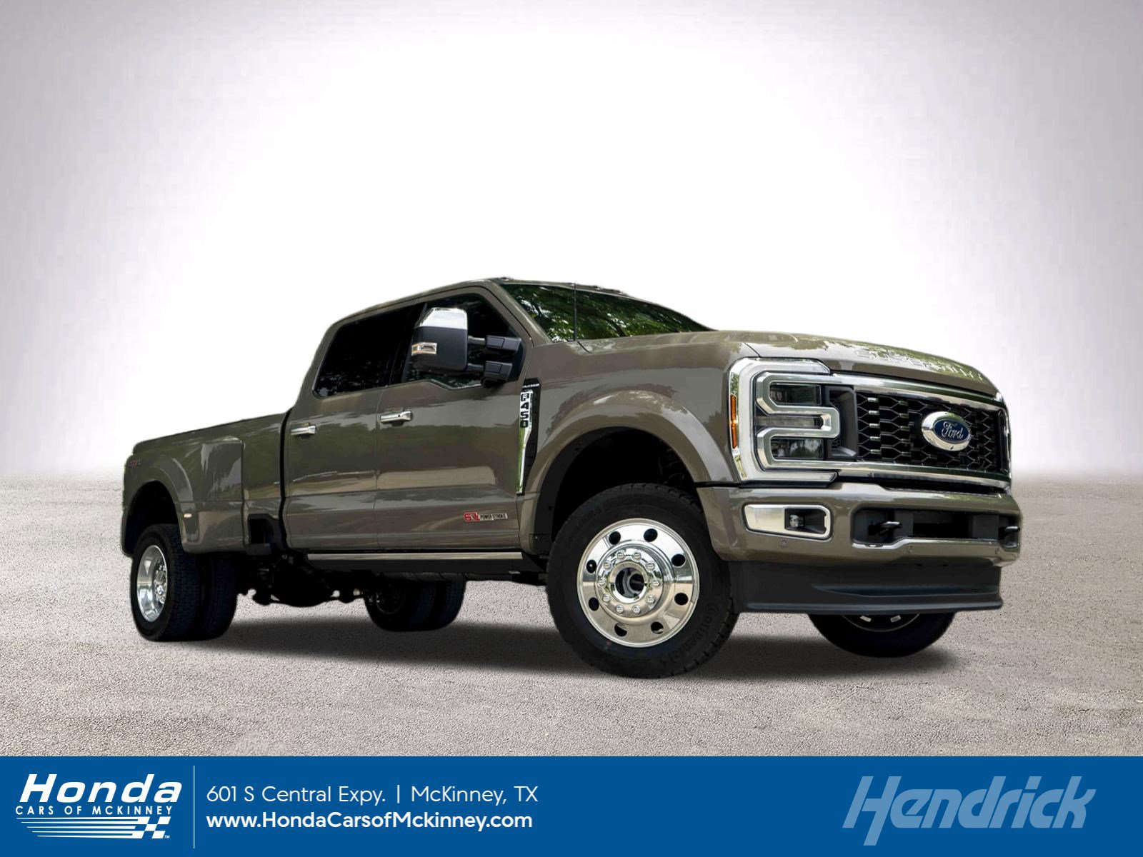 Used 2026 Ford F450 Platinum w/ Platinum Plus Package AWD/4WD video 1