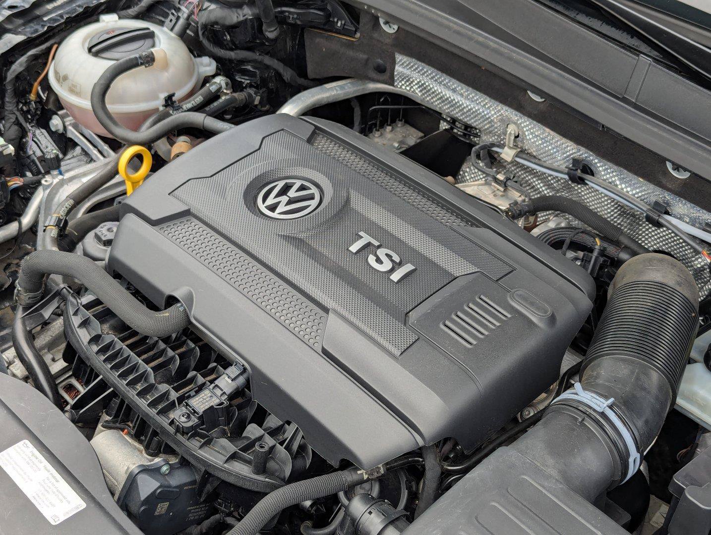 Used 2016 Volkswagen Golf SE w/ Lighting Package FWD image 37