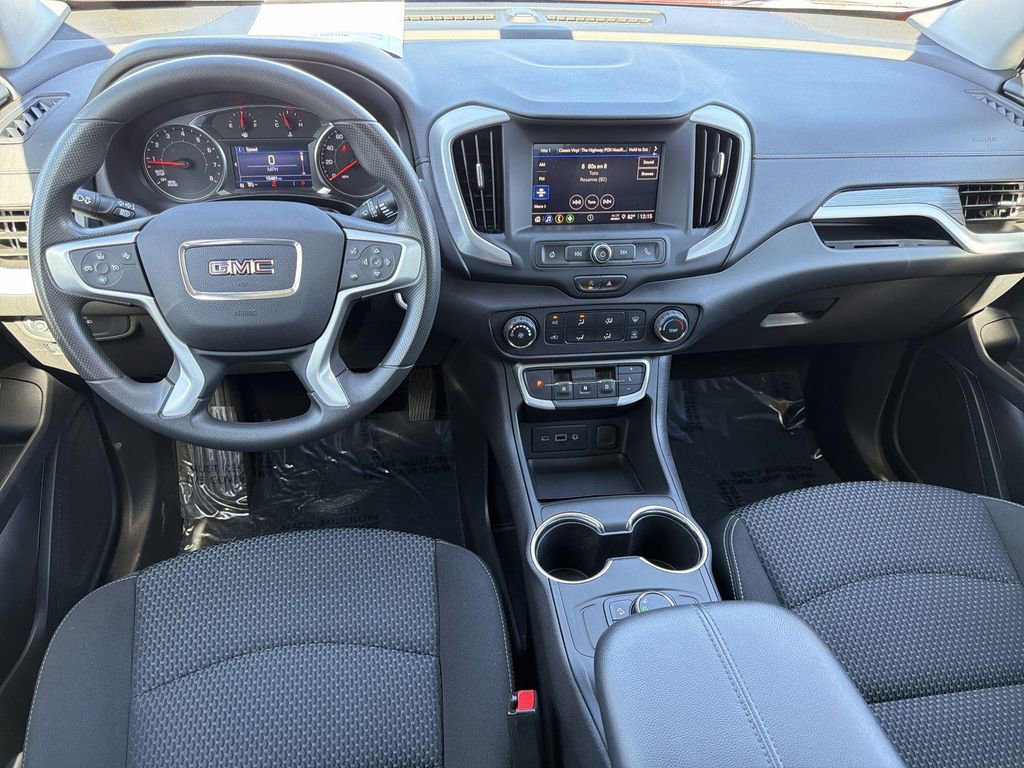 Used 2023 GMC Terrain SLE w/ Elevation Edition image 6