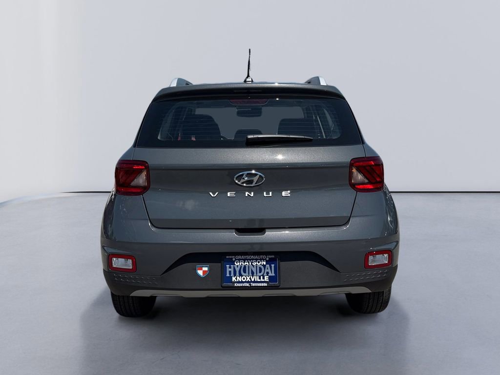 New 2026 Hyundai Venue SEL FWD image 4