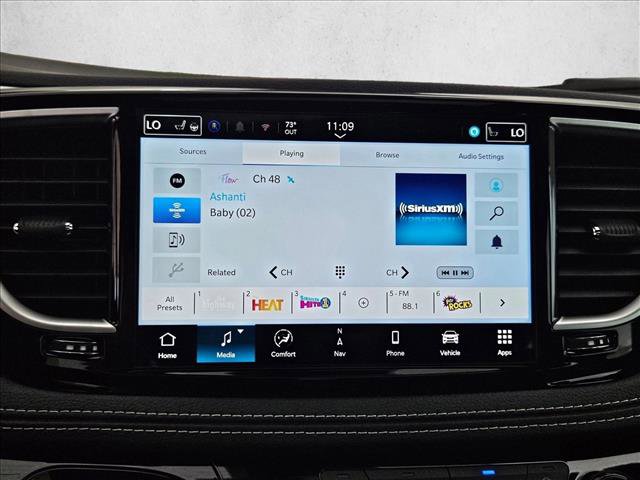 New 2026 Chrysler Pacifica Limited image 12