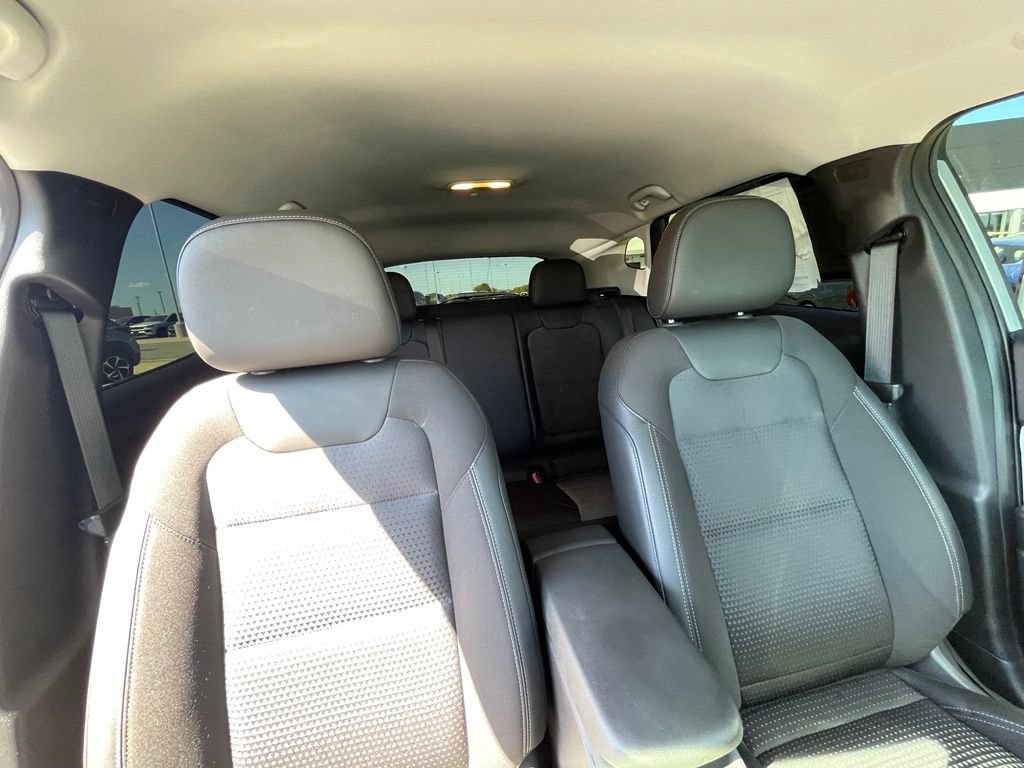 Used 2024 Chevrolet Trax LT w/ Driver Confidence Package FWD image 28