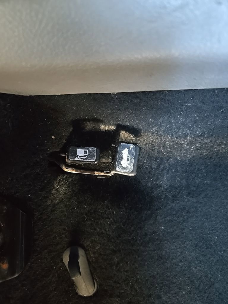 Used 2010 Toyota Corolla LE image 19