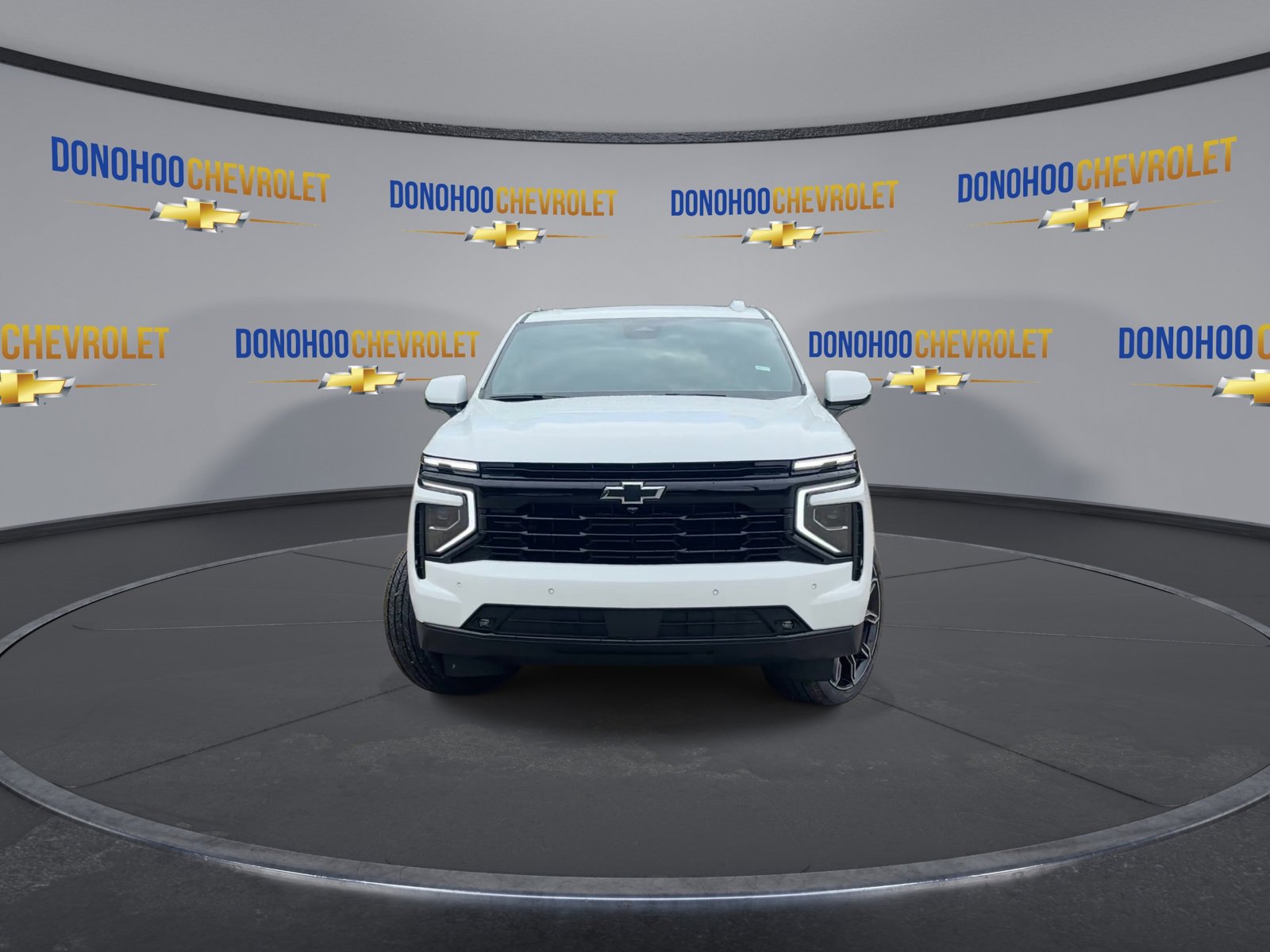 New 2026 Chevrolet Suburban RST w/ RST Capability Package AWD/4WD image 6