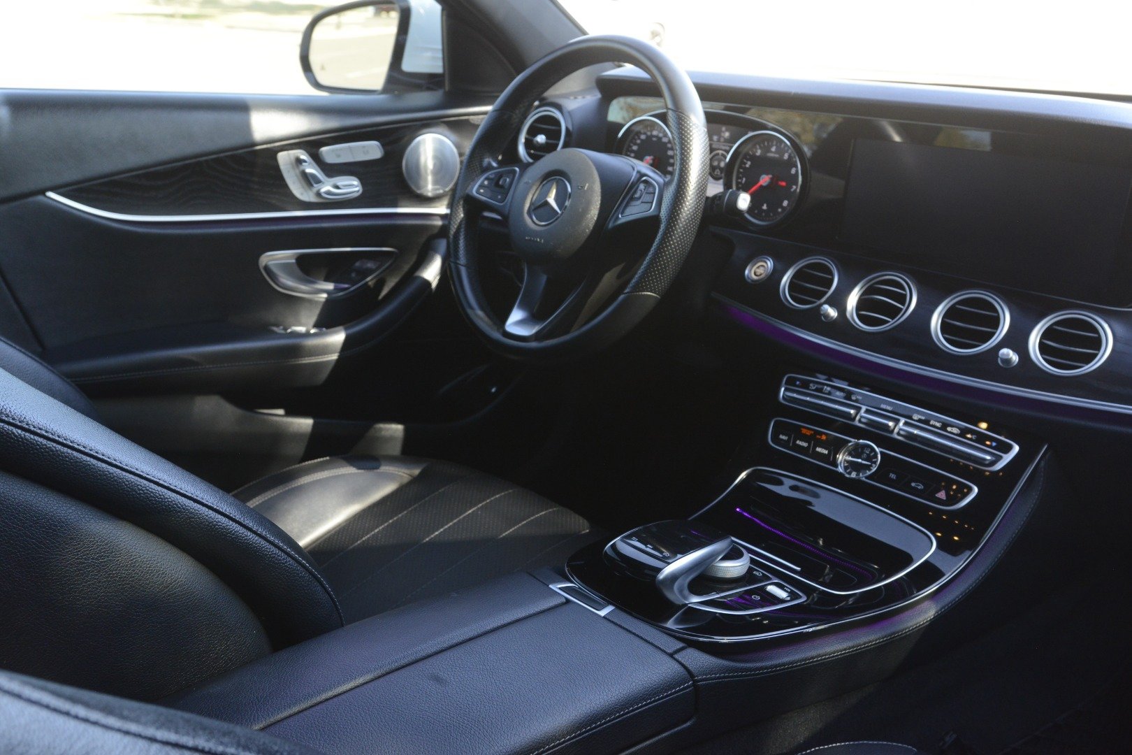 Used 2017 Mercedes-Benz E 300 image 14