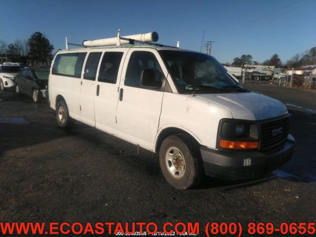 Used 2017 GMC Savana 2500 Extended RWD image 3