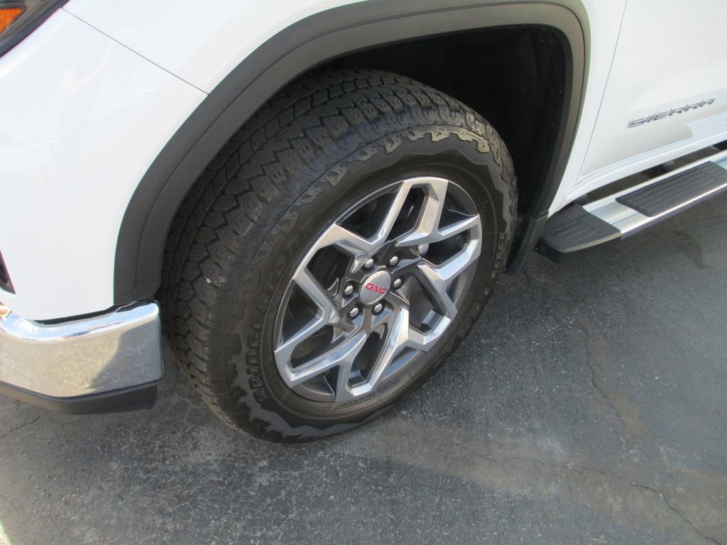 Used 2024 GMC Sierra 1500 SLT w/ SLT Premium Plus Package image 15