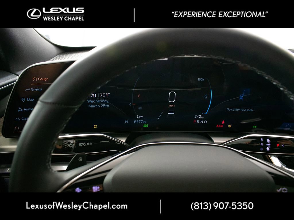 Used 2025 Cadillac Lyriq Luxury image 31