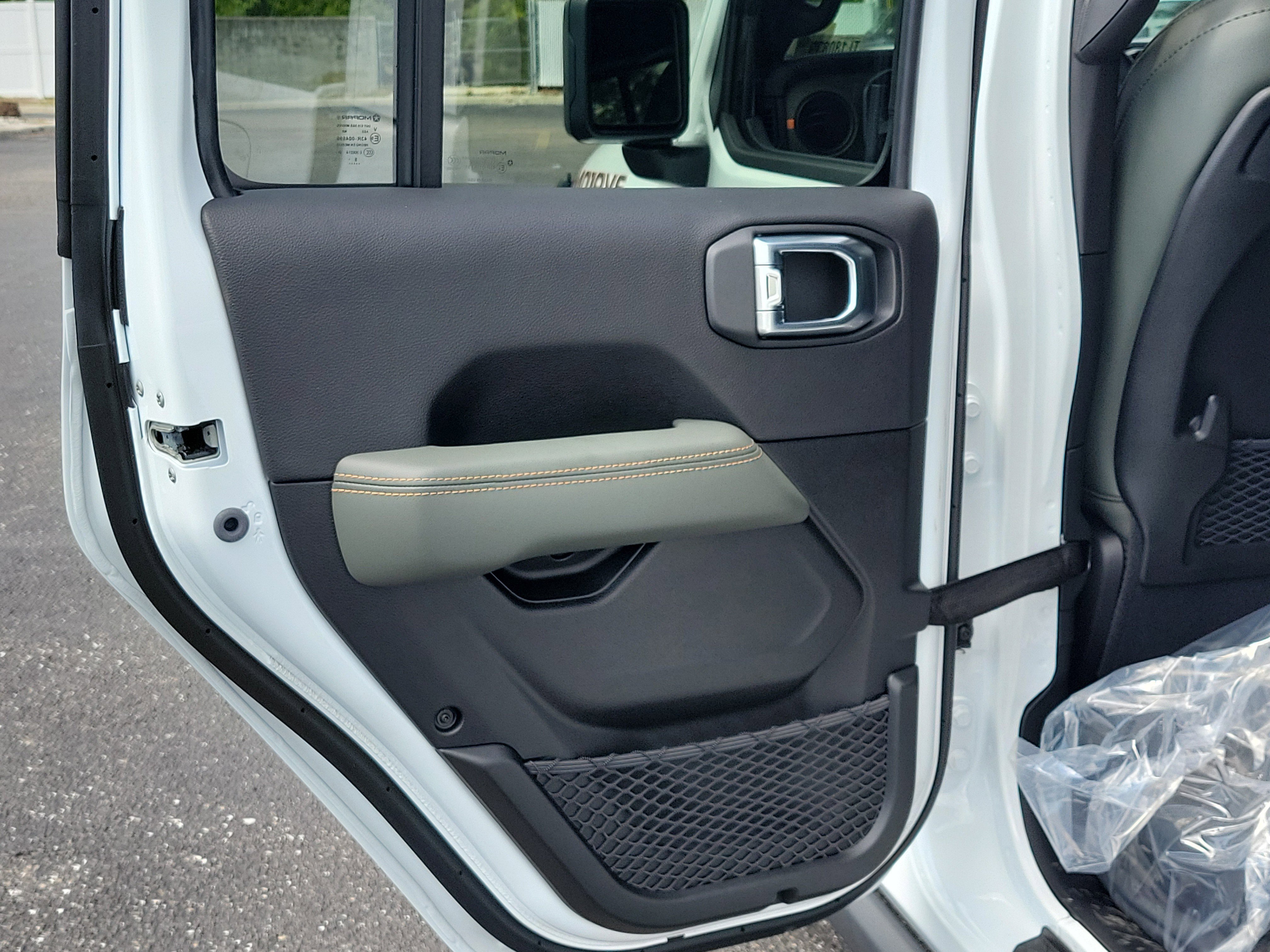 New 2026 Jeep Gladiator Mojave AWD/4WD image 11