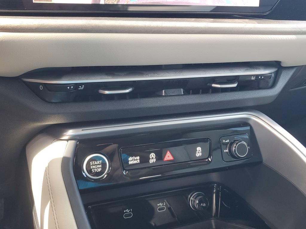 Certified 2025 Audi Q5 Premium w/ Premium Plus AWD/4WD image 28
