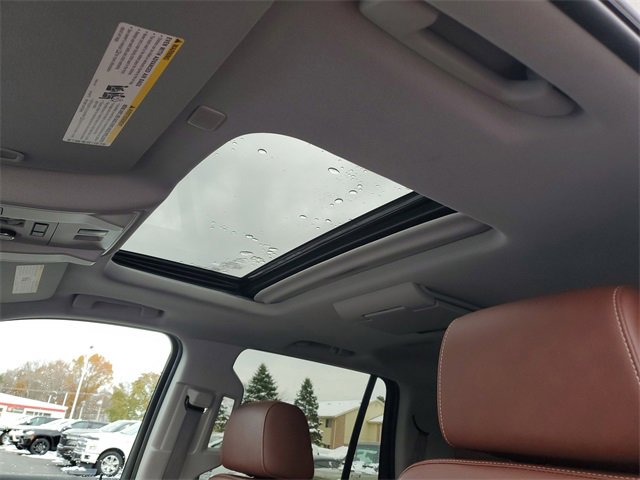 Used 2019 Chevrolet Tahoe Premier w/ Premier Plus Edition image 18