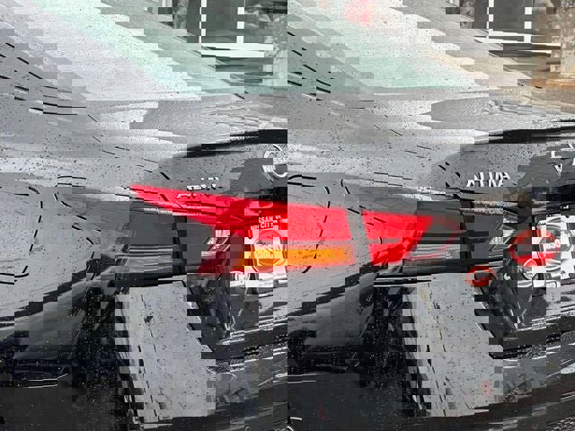 Used 2025 Nissan Altima 2.5 S image 9