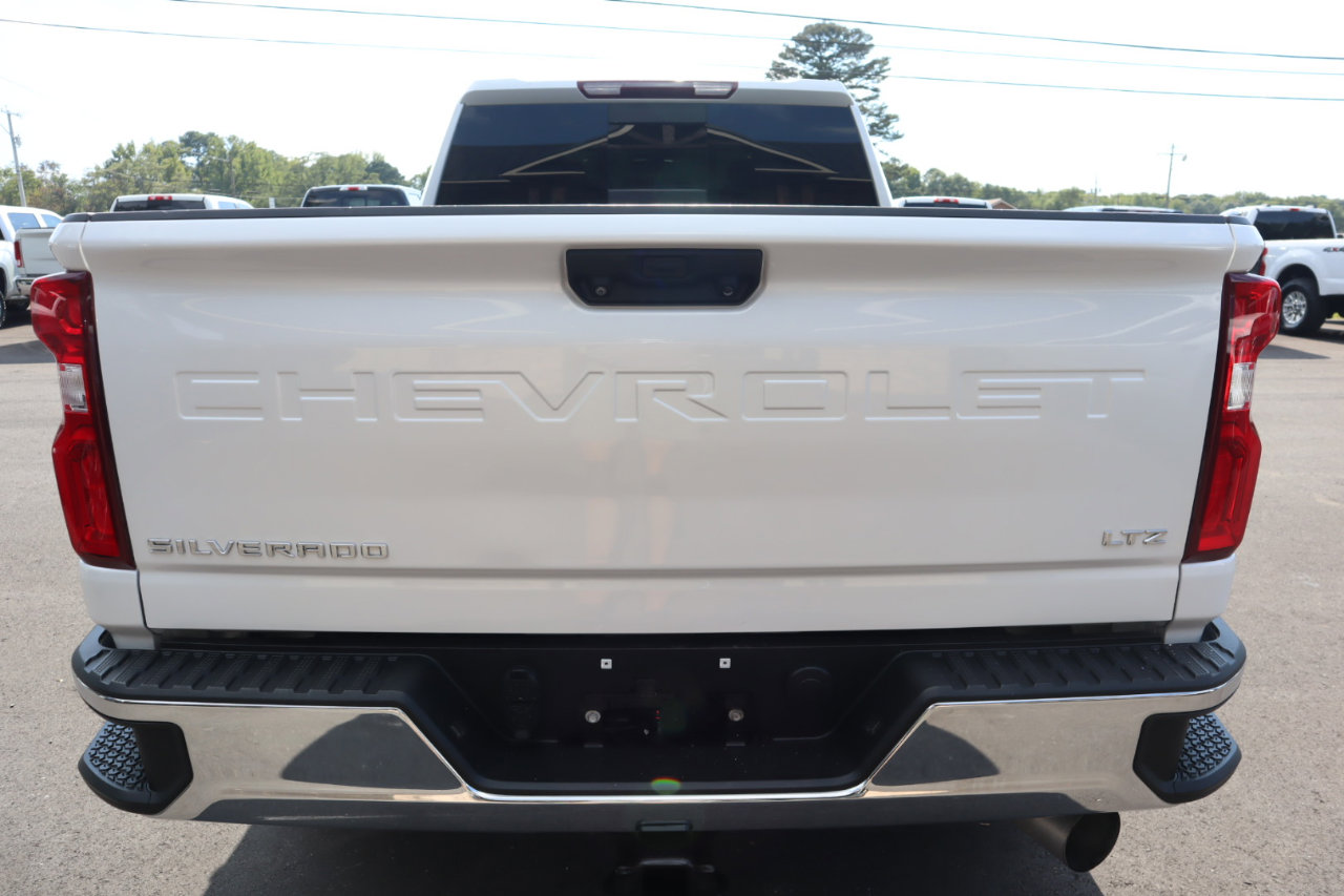 Used 2021 Chevrolet Silverado 2500 LTZ image 8