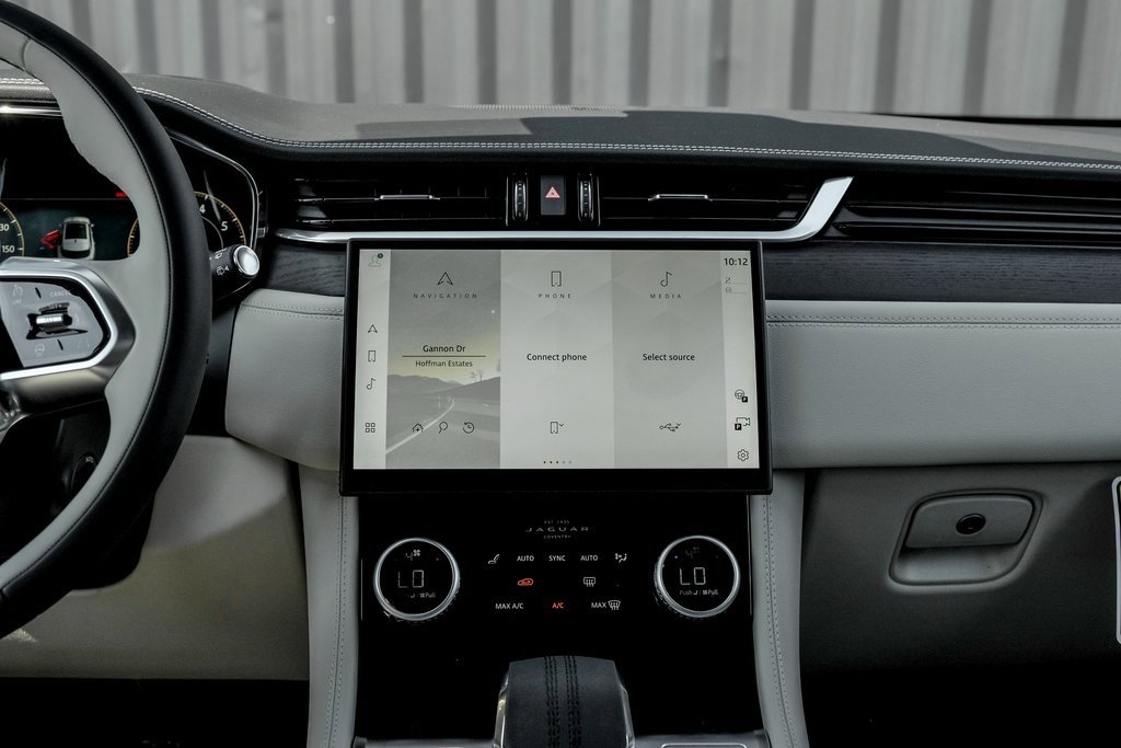 New 2026 Jaguar F-PACE R-Dynamic S image 19