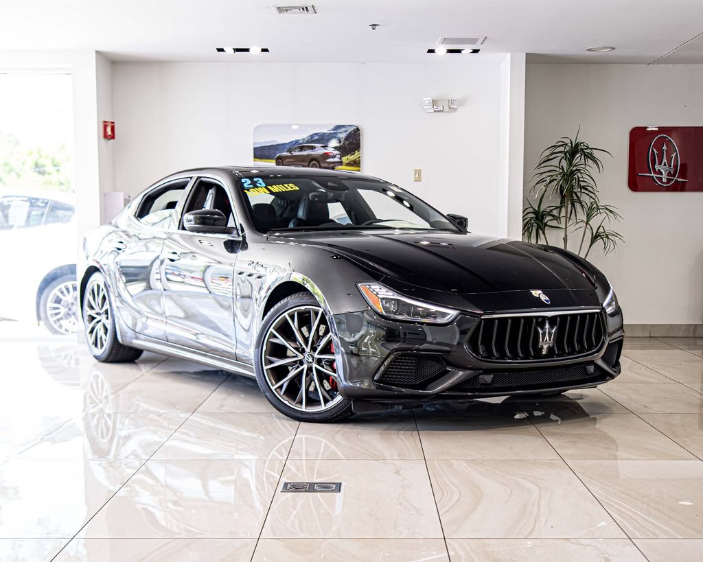 Used 2023 Maserati Ghibli Modena Q4 AWD/4WD image 5