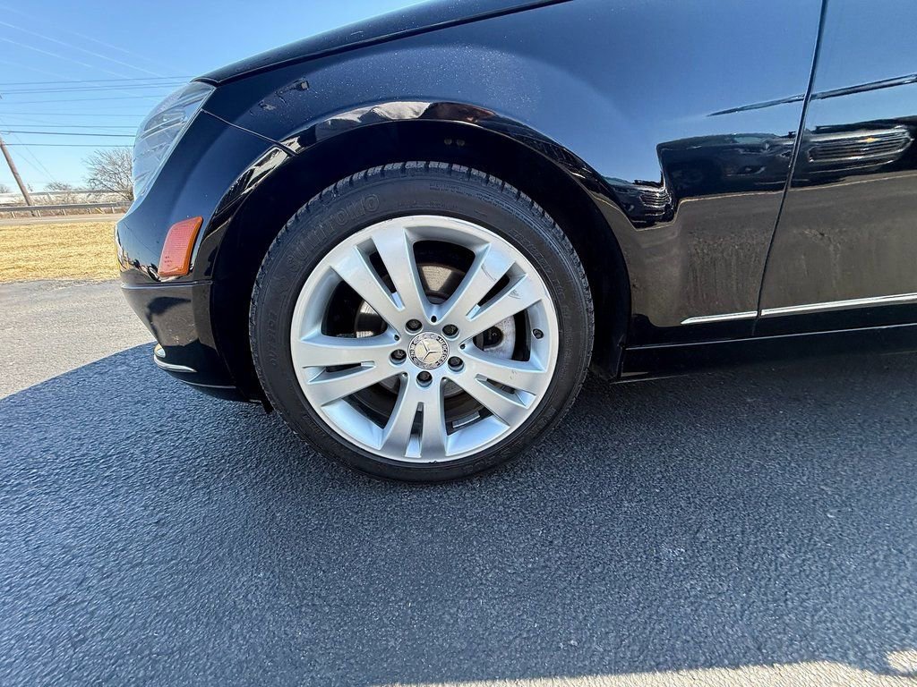Used 2009 Mercedes-Benz C 300 Sedan image 9