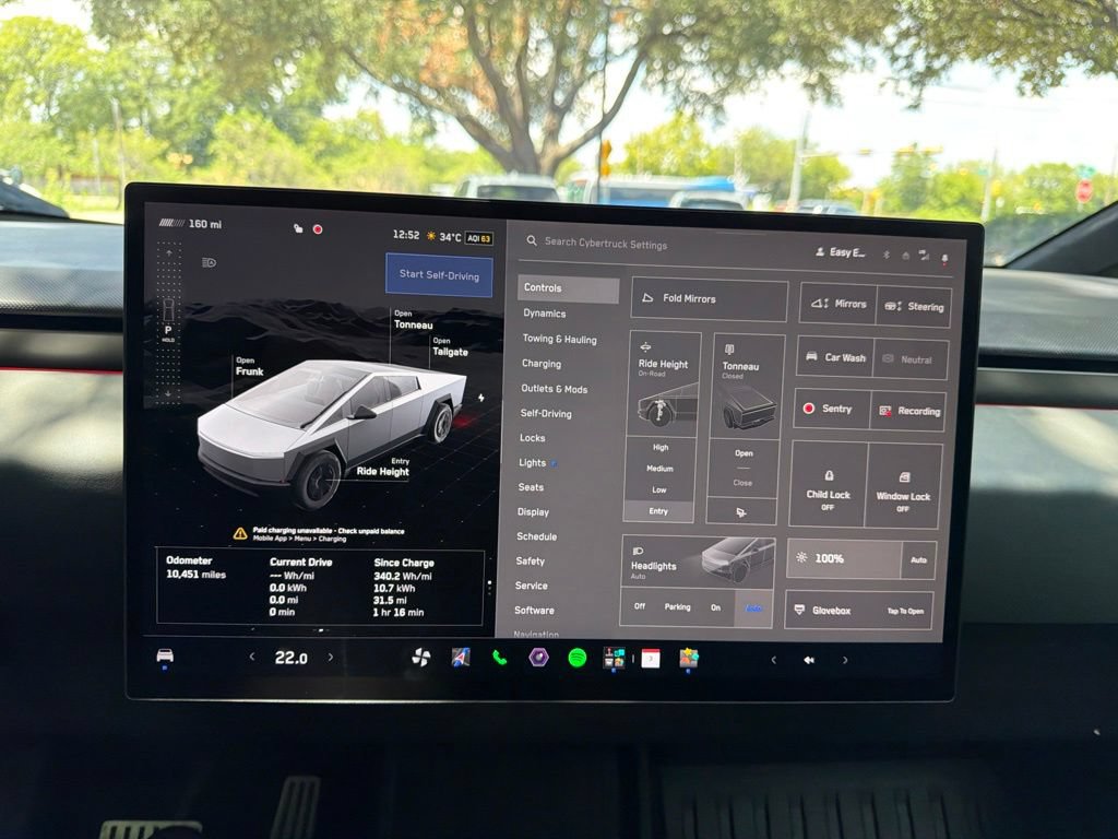 Used 2025 Tesla Cybertruck AWD Crew Cab image 30