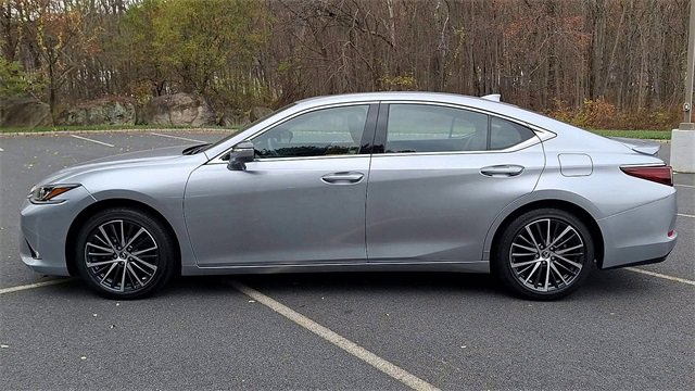 Used 2022 Lexus ES 350 w/ Premium Package image 5