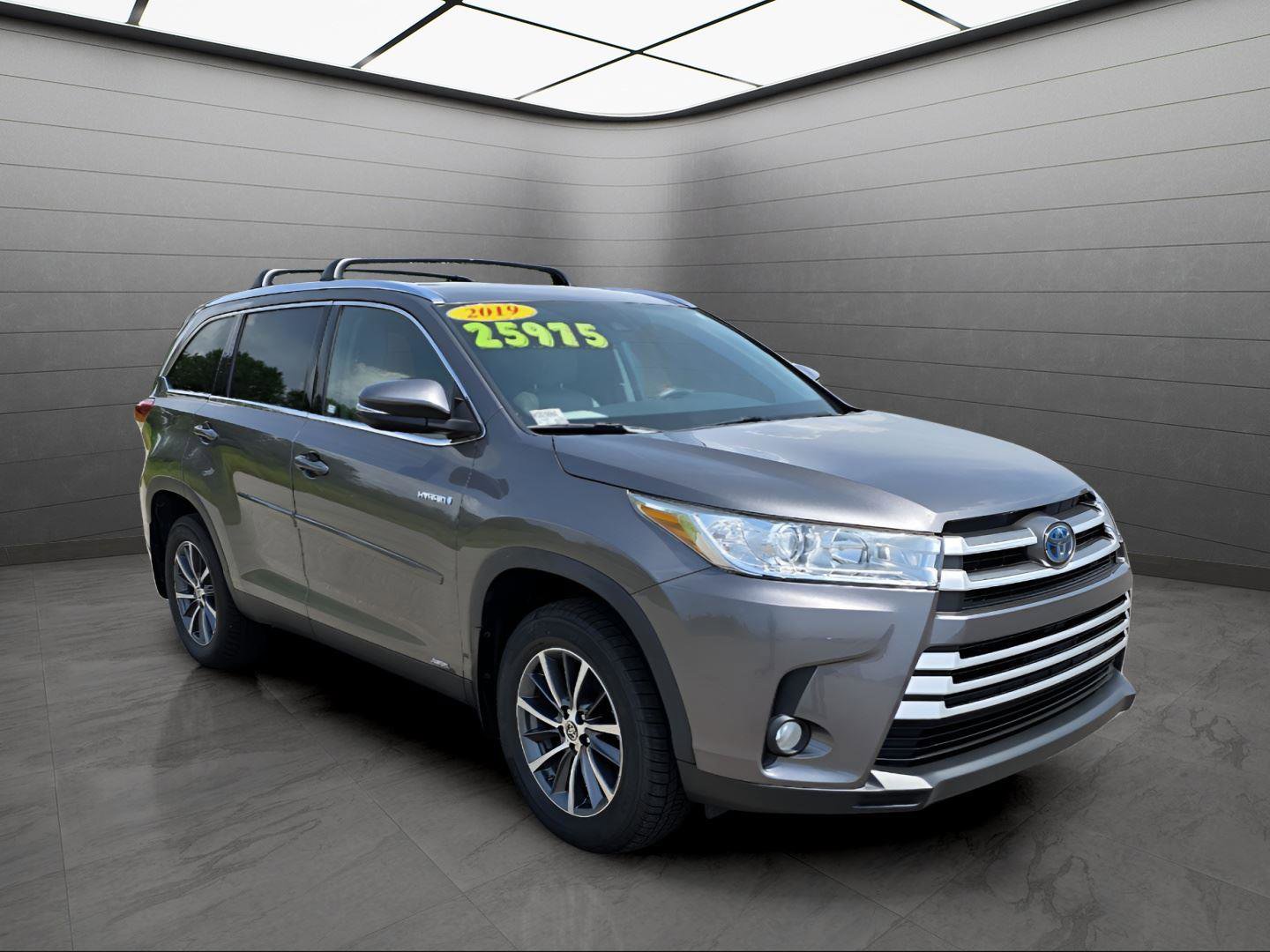 Used 2019 Toyota Highlander XLE image 6