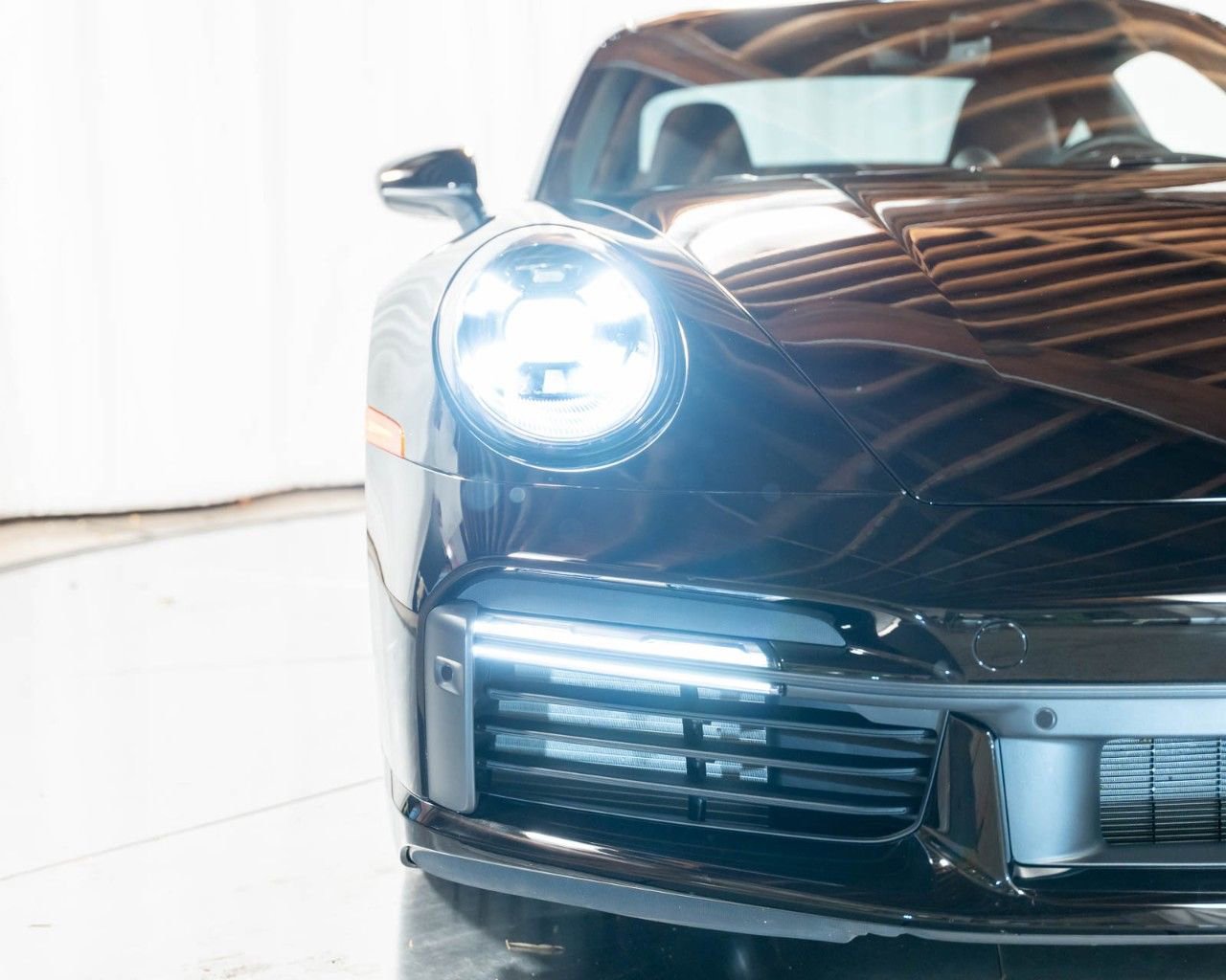 Used 2023 Porsche 911 Turbo S image 96