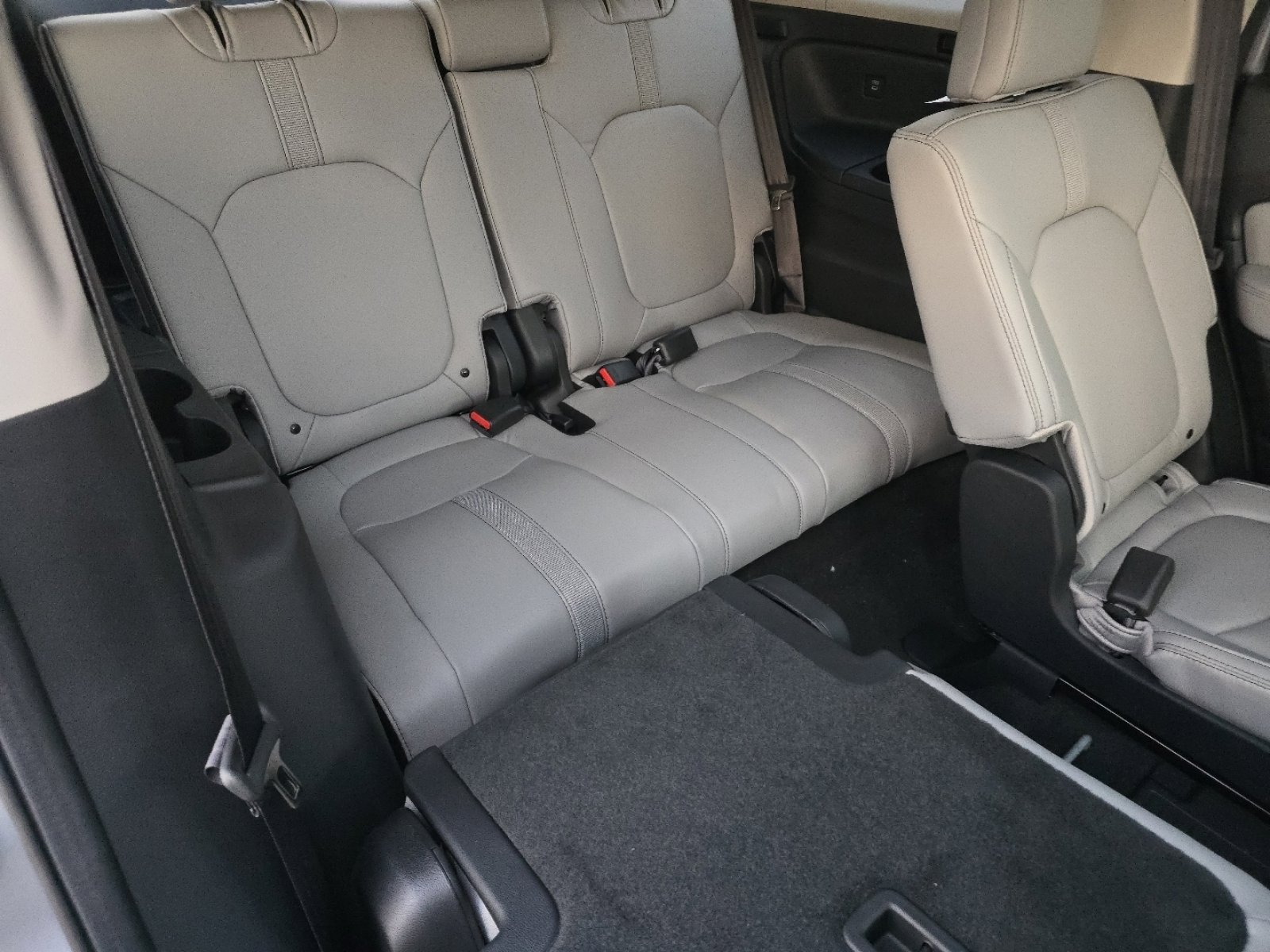 New 2025 Honda Pilot Touring image 28