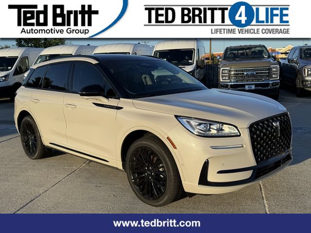 Used 2023 Lincoln Corsair Reserve w/ Equipment Group 202A AWD/4WD video 1