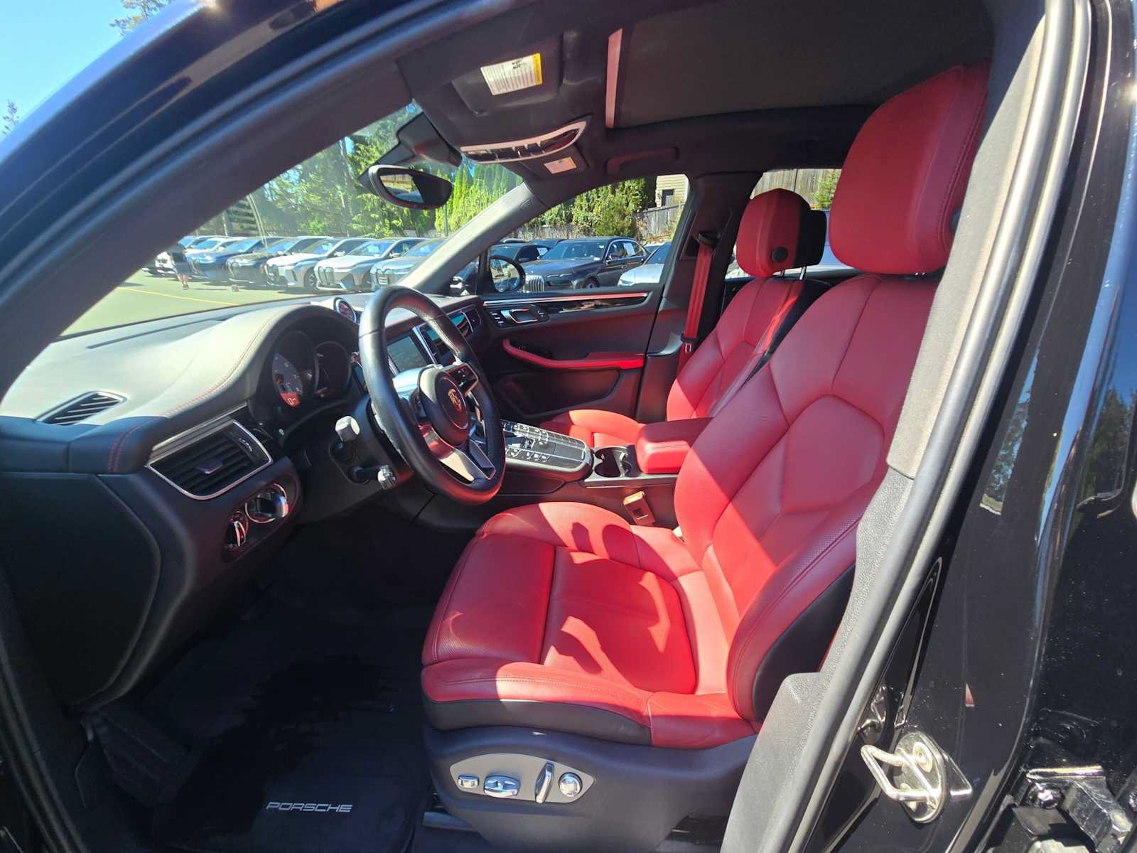 Used 2016 Porsche Macan S AWD/4WD image 21
