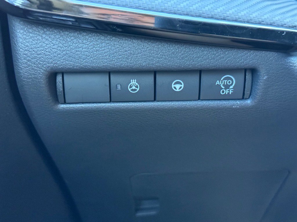 New 2026 Nissan Kicks SR w/ SR Premium Package FWD image 23