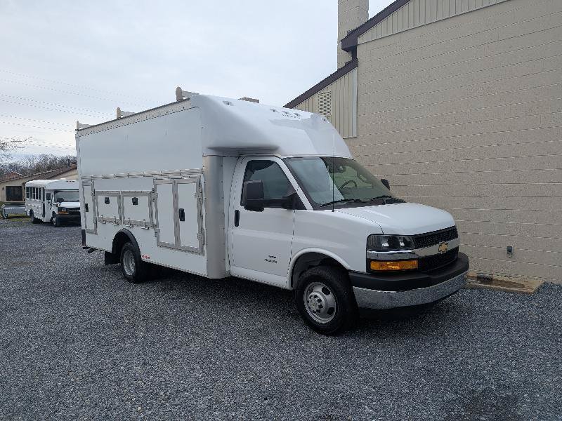 Used 2023 Chevrolet Express 4500 w/ Power Convenience Package RWD image 22