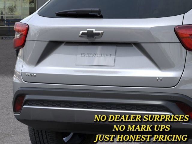 New 2026 Chevrolet Trax LT w/ Driver Confidence Package FWD image 12